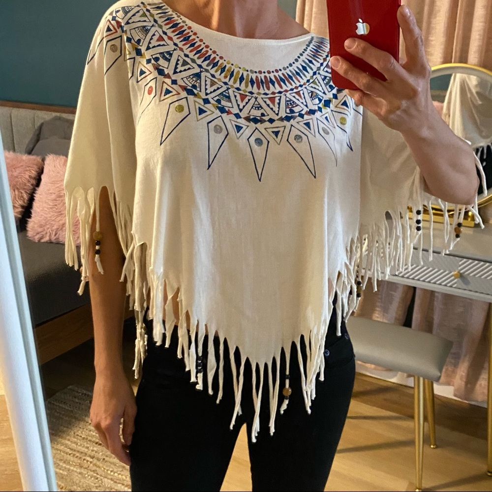 Fringe poncho top with beads. Shopaholic. Size S